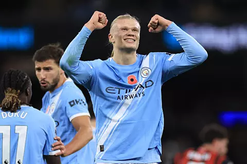 هالاند: عشنا مباراة مجنونة ضد فولهام.. ووظيفتي تسجيل الأهداف ومساعدة فريقي